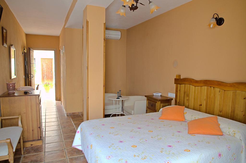 Hotel Posada Casas Viejas Benalup-Casas Viejas Ruang foto